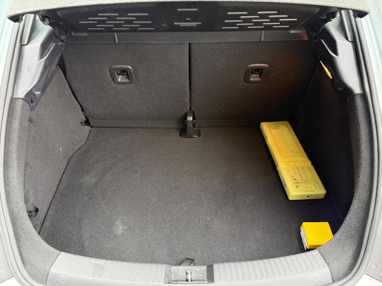 Volkswagen Maggiolino 1.6 tdi|UNIPRO|NEOPATENTATI