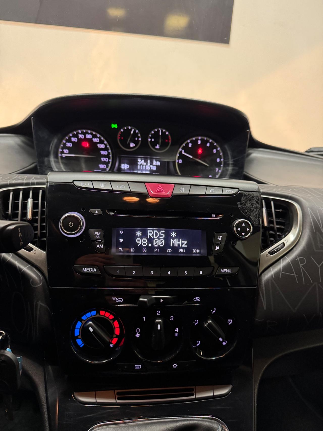 Lancia Ypsilon 1.2 69 CV 5 porte Platinum