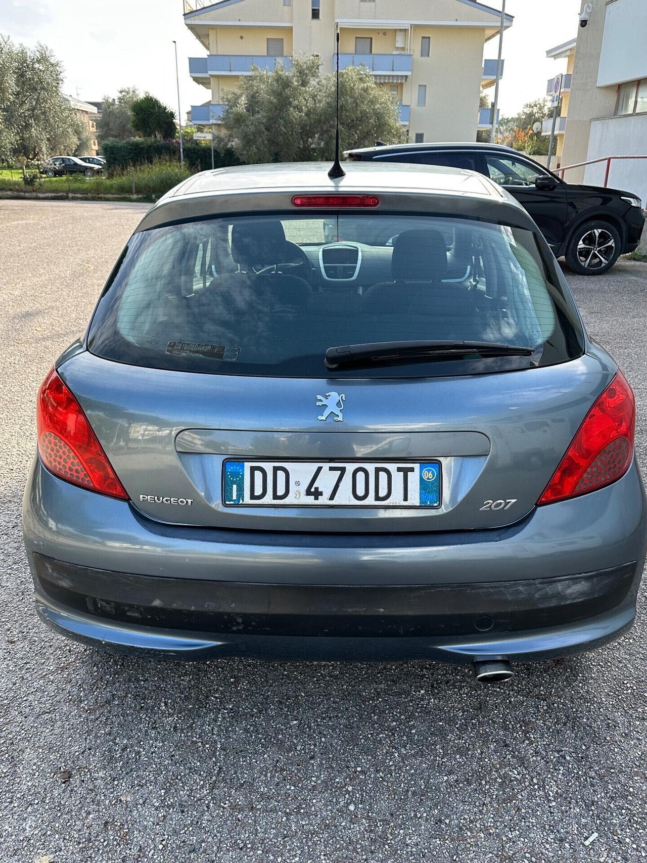 Peugeot 207 1.6 HDi 110CV neopatentati 2007