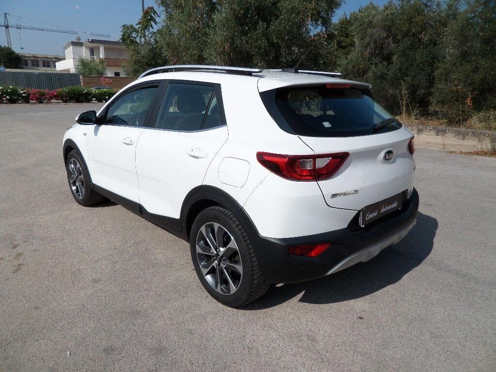 KIA STONIC 1.4 MPI ECOGPL STYLE - Navi-CarPlay-Park-Camera-Cerchi 17"