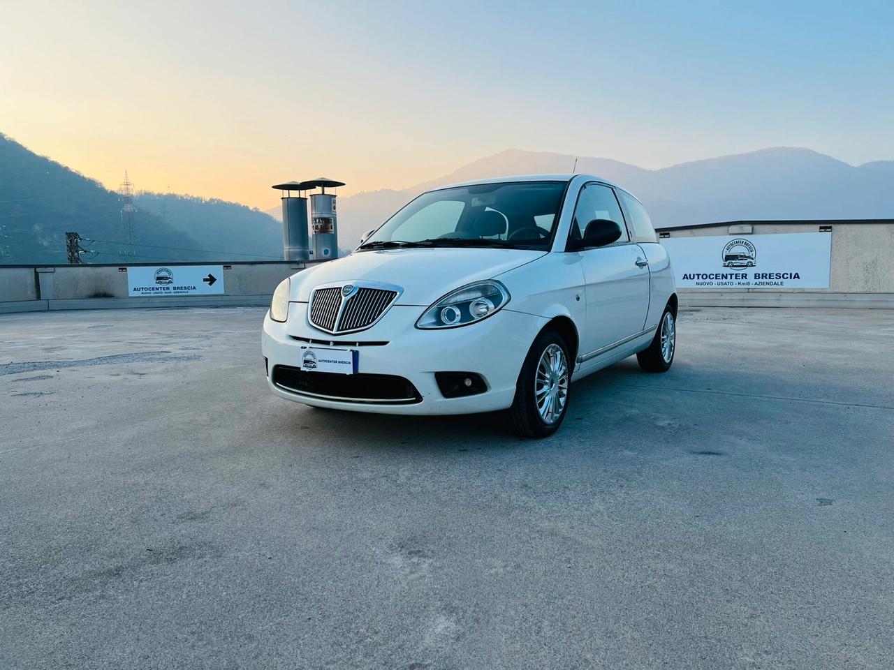 LANCIA YPSILON 1.2 BENZINA 69CV ADATTA NEOPATENTATI