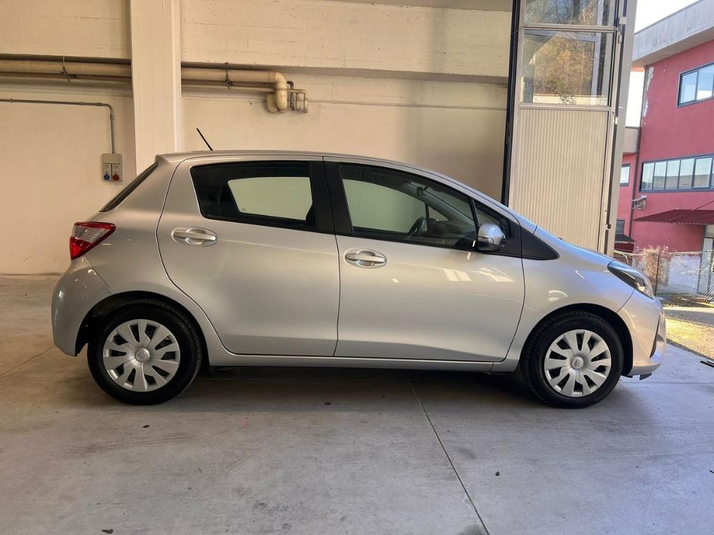 TOYOTA Yaris III 2017 - Yaris 5p 1.0 Cool my18