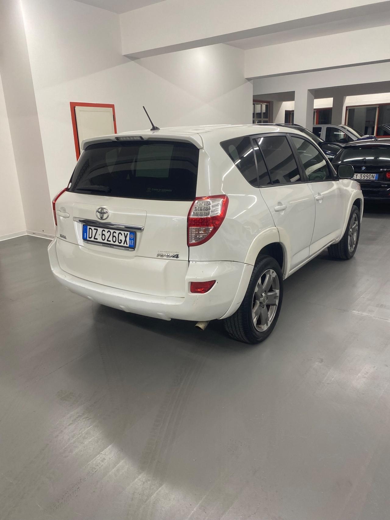 Toyota RAV 4 RAV4 2.2 D-4D 150 CV DPF Exclusive