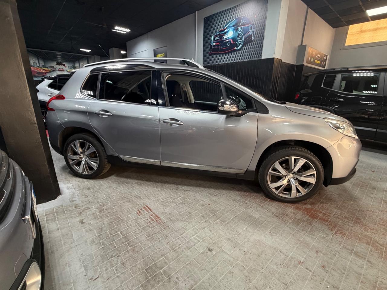 Peugeot 2008 BlueHDi 100 Allure