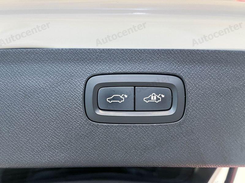 Volvo XC90 XC90 B5 (d) 235CV AWD GEARTRONIC 7 POSTI R DESIGN **FULL FULL FULL**