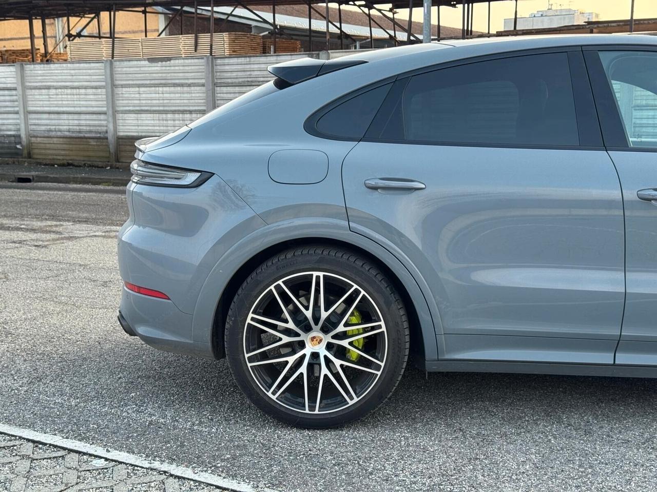 Porsche Cayenne Coupé 3.0 V6 E-Hybrid