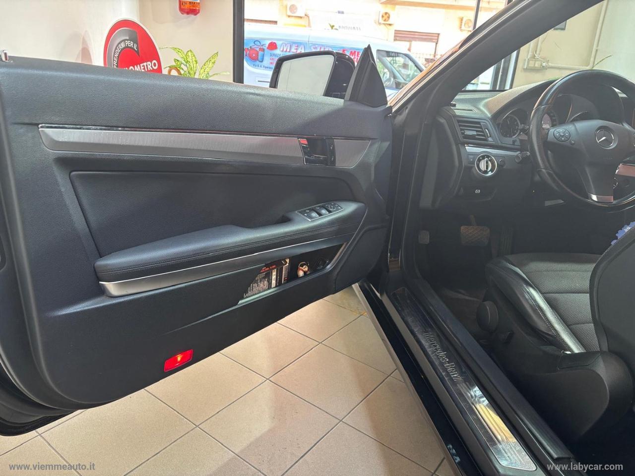 MERCEDES-BENZ E 220 CDI Coupé BlueEFFICIENCY Avantg.