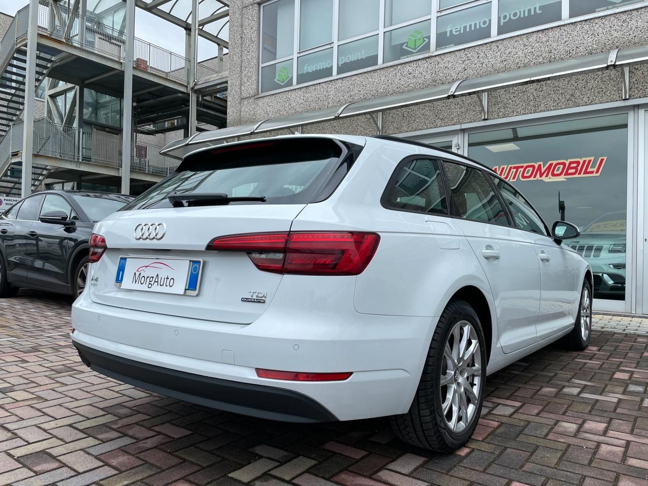 Audi A4 Avant 2.0TDI QUATTRO! AUTOMATICA! FARI LED
