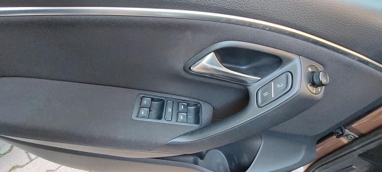 POLO 1,4 DIESEL 90 CV DSG CAMBIO AUTOMATICO 7 RAPPORTI STRAFULL OPTIONAL IMPECCABILE