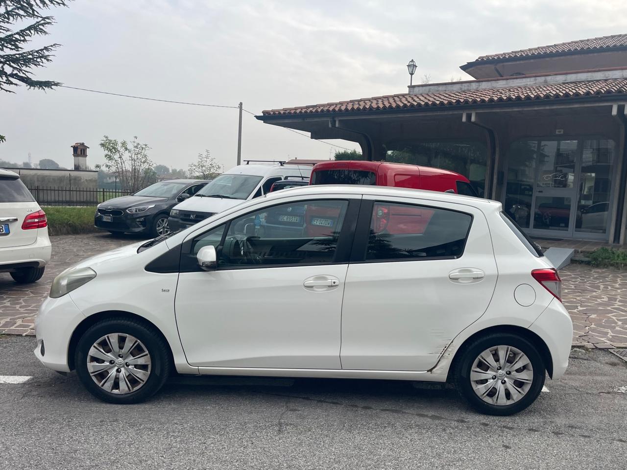 Toyota Yaris 1.0 5 porte Active