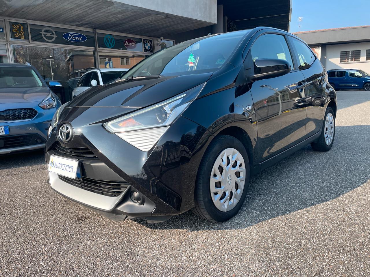 Toyota Aygo 1.0 VVT-i 72 CV 5 porte x-business MMT