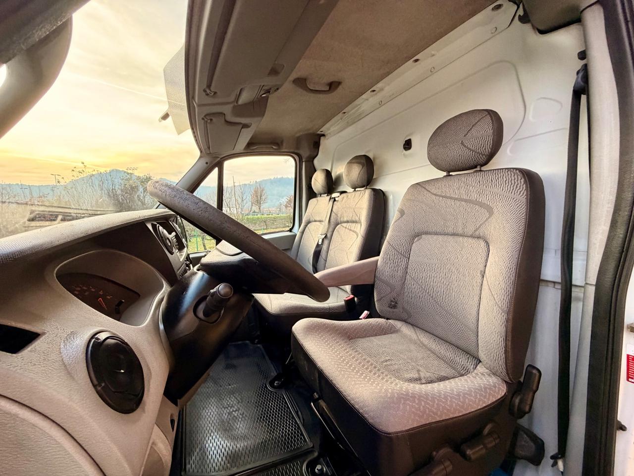 Renault Master 2.5dci 88kw TETTO ALTO PASSO CORTO