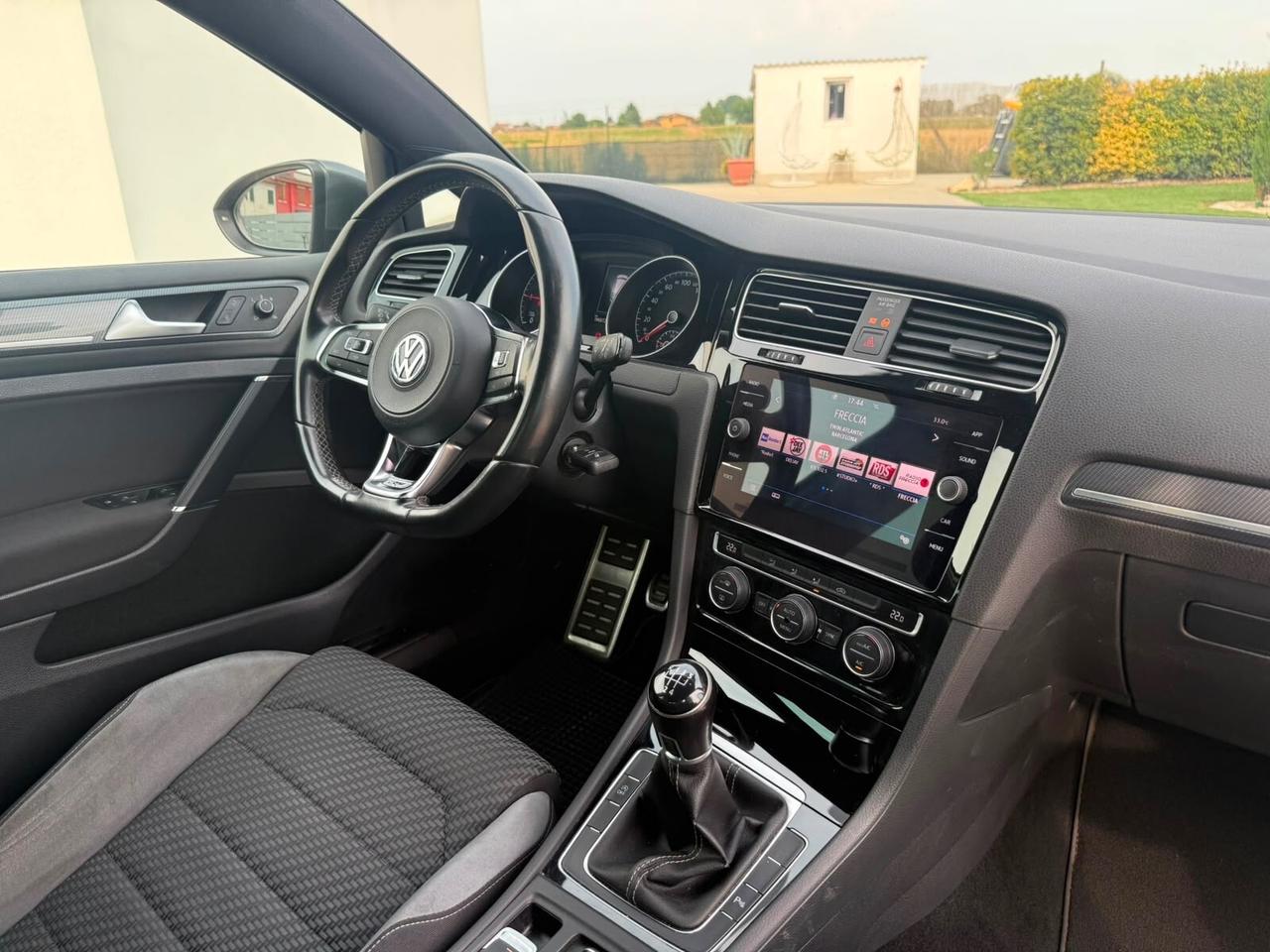 Volkswagen Golf 7.5 1.6 TDI R-LINE