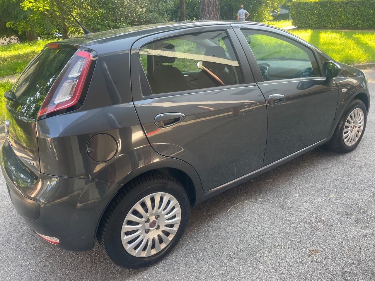 Fiat Punto Evo 1.2 benzina per neo pat pronta al uso