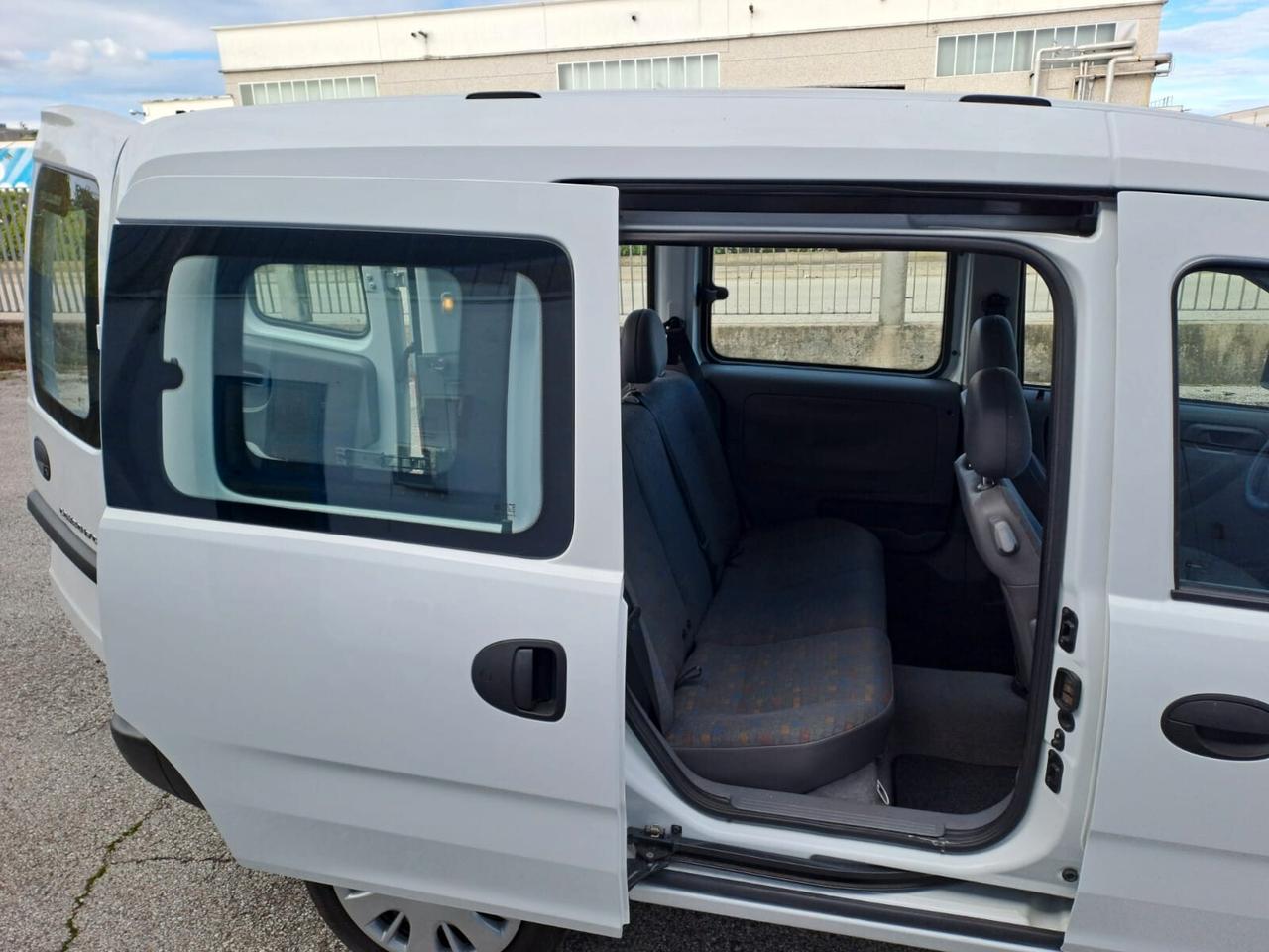 Opel Combo 1.7 CDTI 4p. Tour Club