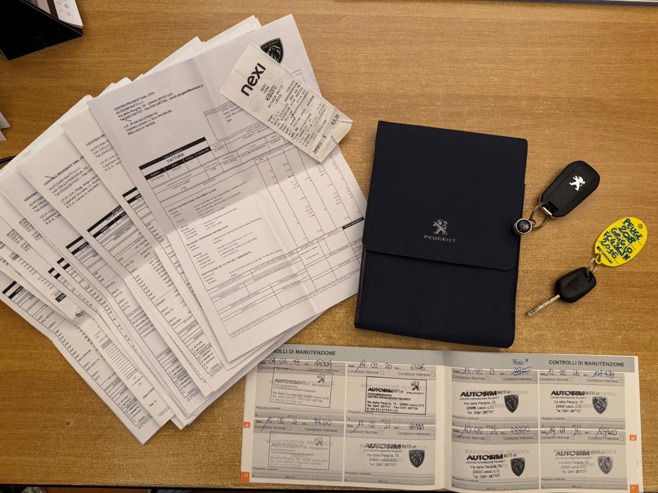 Peugeot 208 1.6 BlueHDi 100cv 5p. Allure GR. OPACO