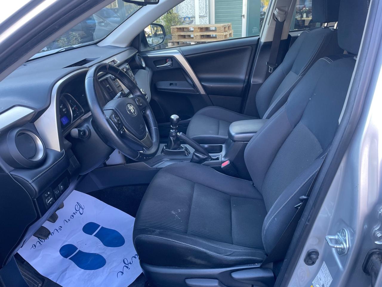 Toyota RAV 4 RAV4 2.0 D-4D 2WD*Neopatentati*Retrocamera