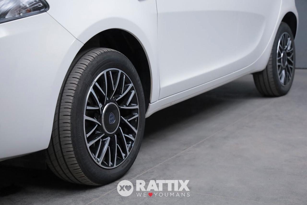Lancia Ypsilon 1.0 Firefly Hybrid 70CV Platino