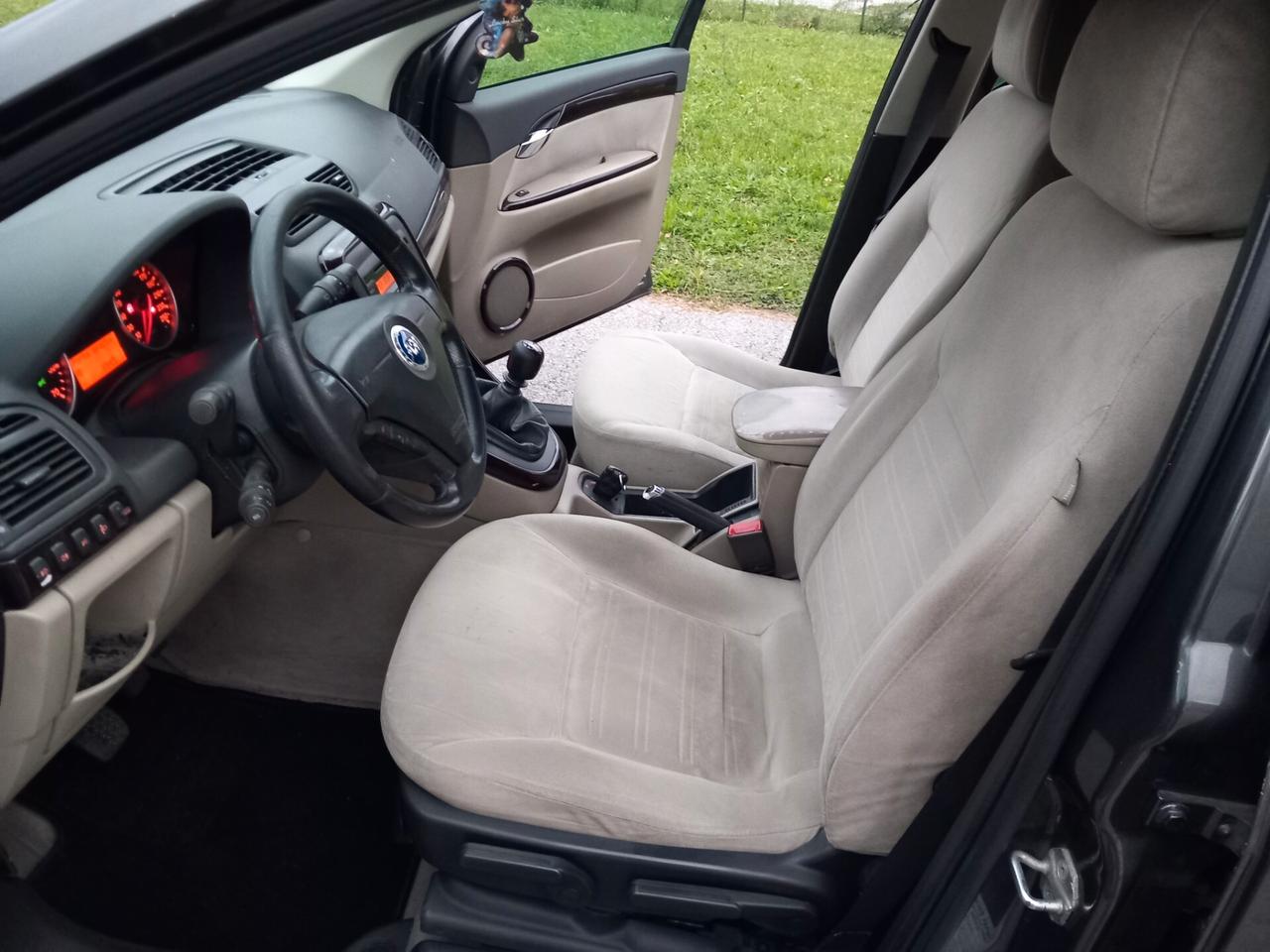 Fiat Croma 1.9 Multijet 16V Must