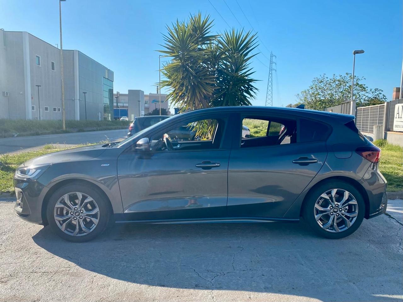 Ford Focus 1.0 EcoBoost Hybrid 125 CV ST-Line