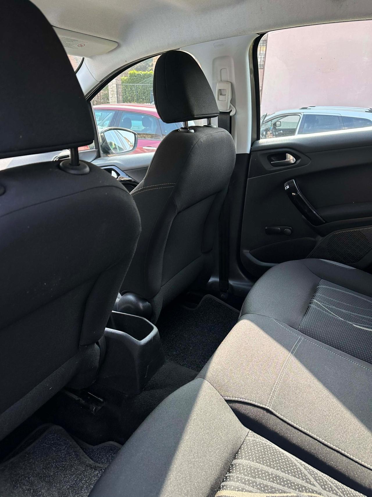 Peugeot 208 1.2 5p. ACTIVE KMCERT GARANZ