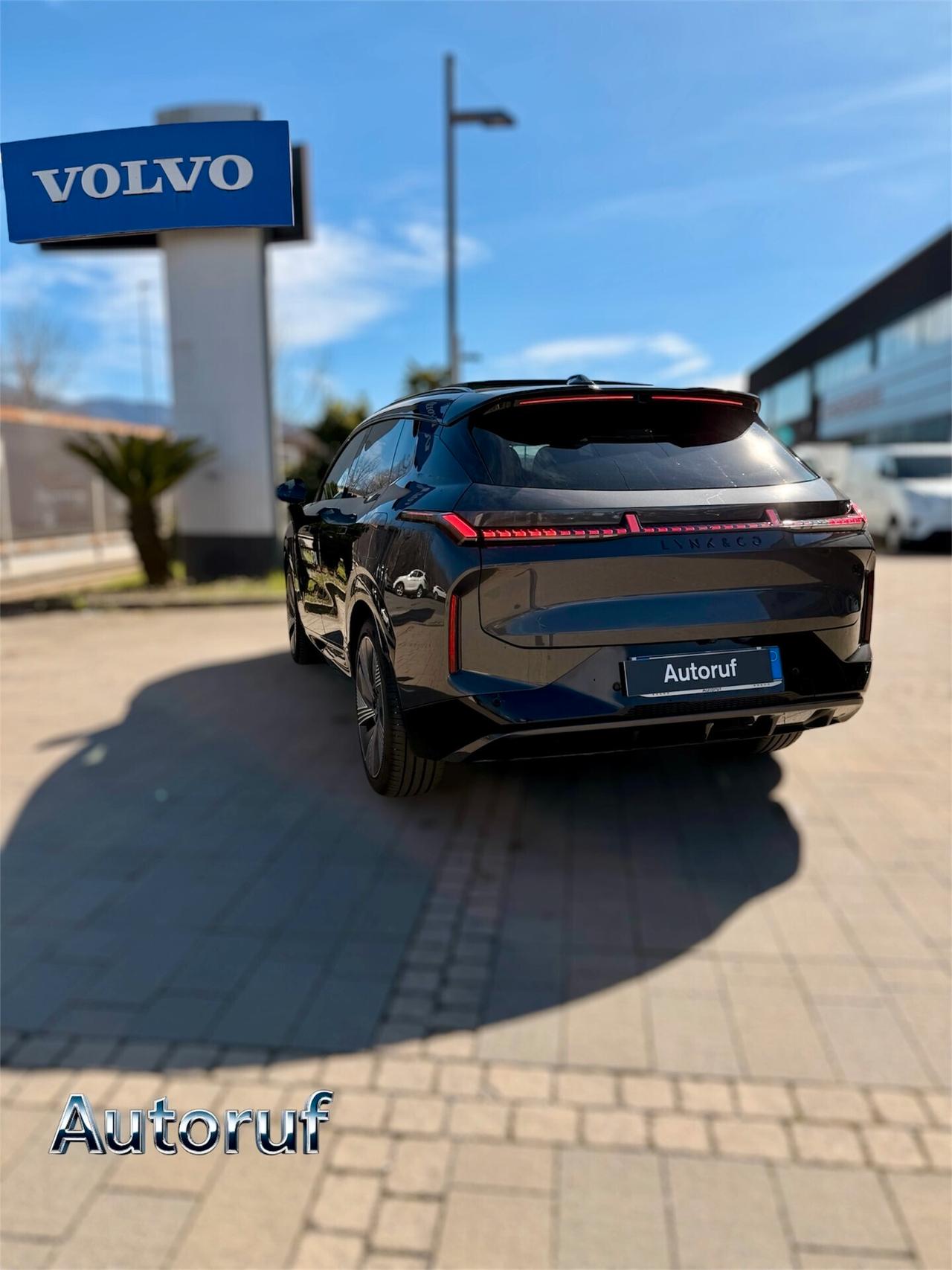 Lynk&co 08 - 1.5 Plug in Hybrid 345 CV