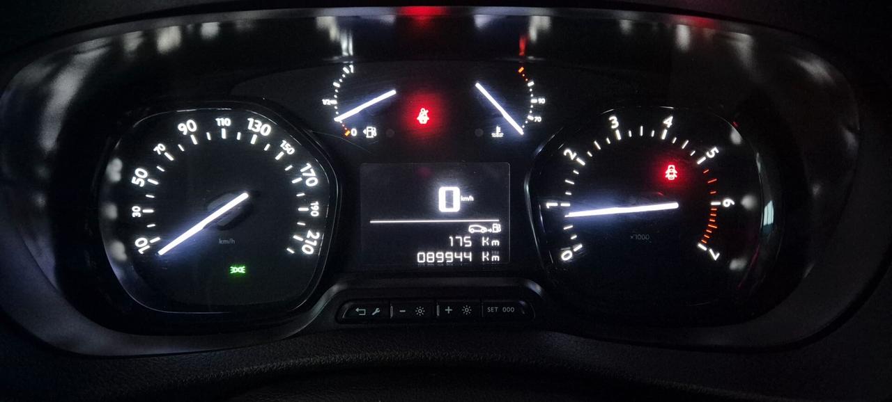 Citroen Jumpy Spacetourer 9 posti 120cv DoppiaPortaLaterale PDC