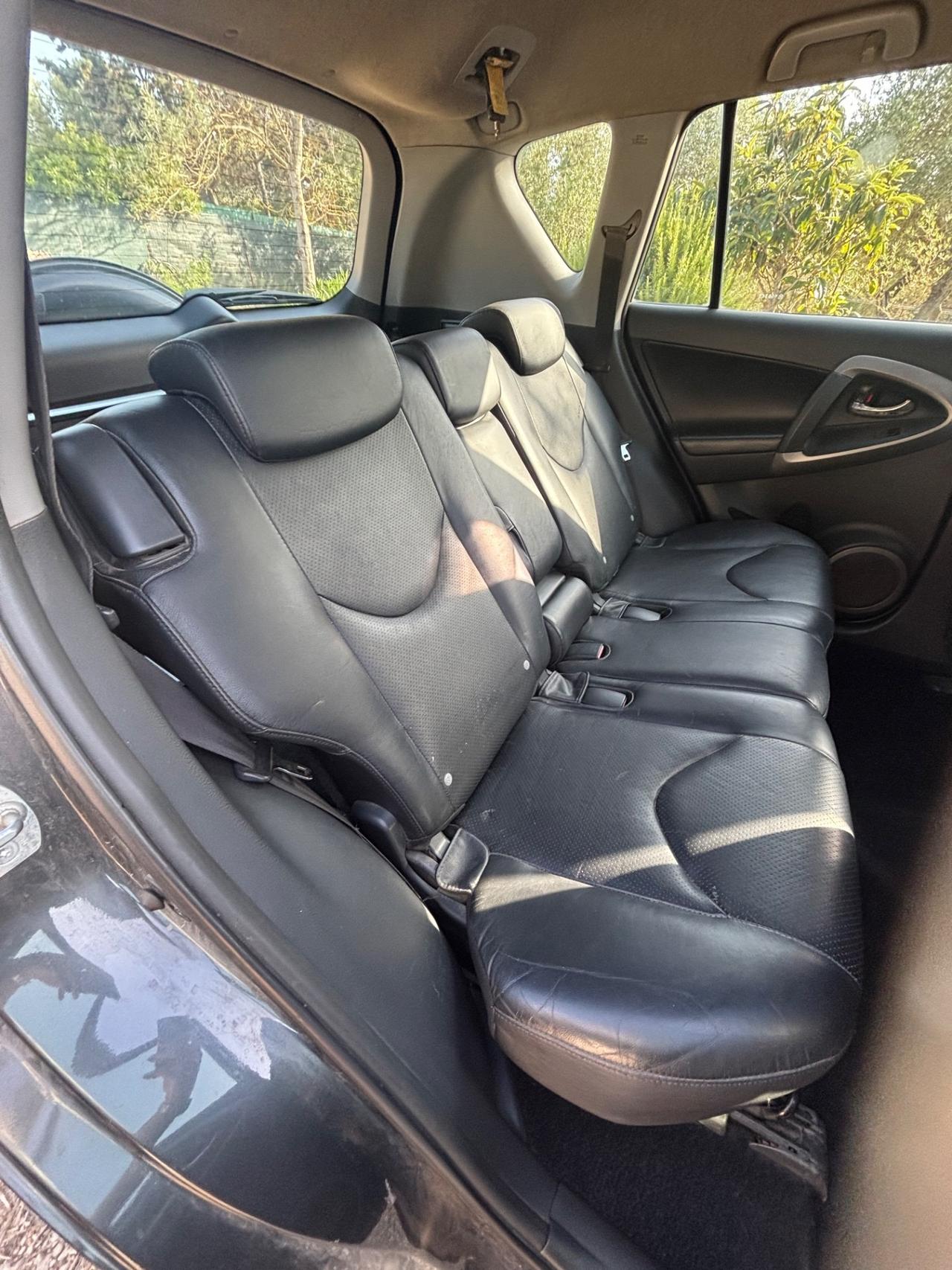 Toyota RAV 4 RAV4 2.2 D-4D 136 CV DPF Luxury