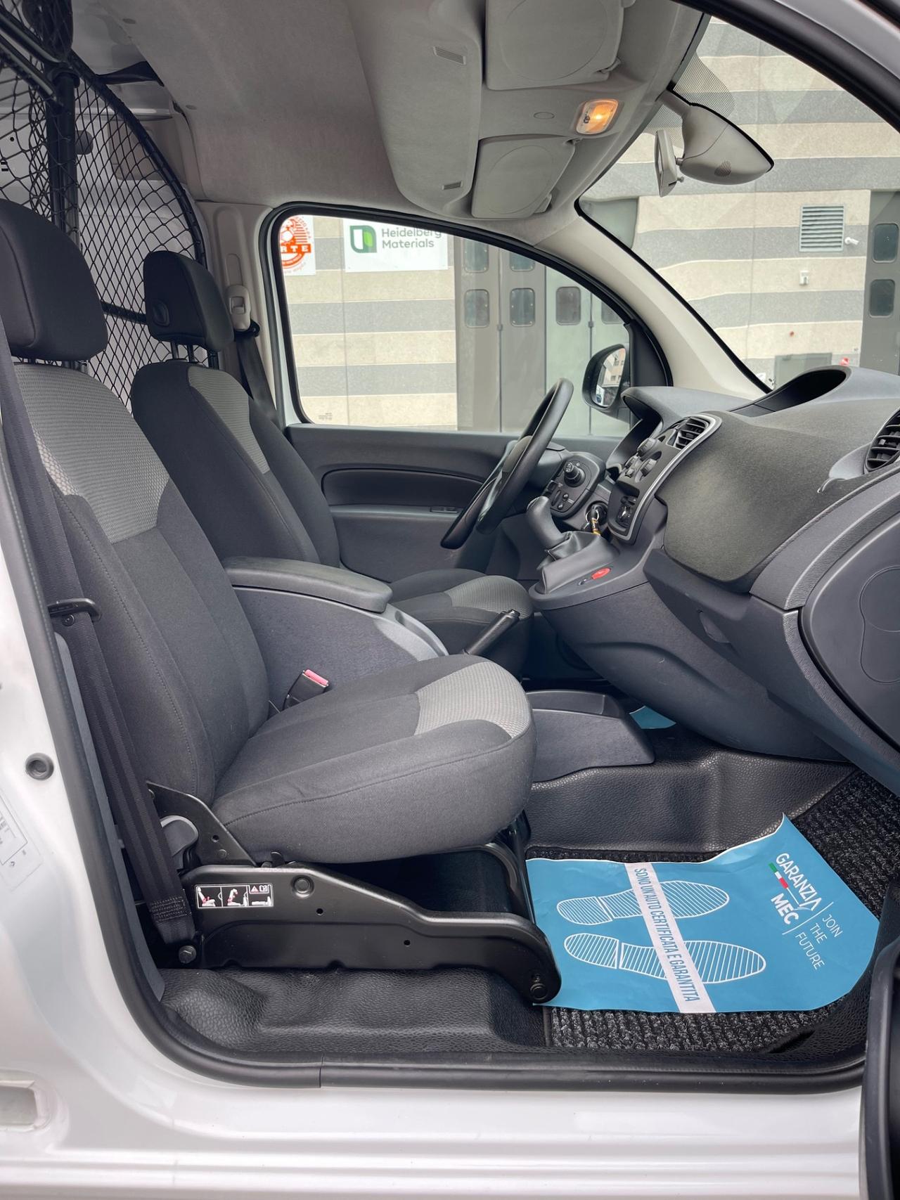 Renault Kangoo 1.5 dCi 90CV - NEOPATENTATI