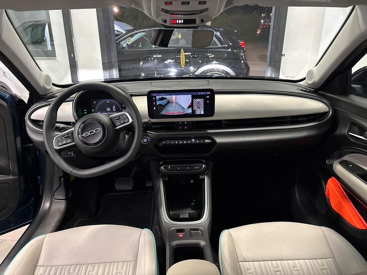 FIAT 600 HYBRID DCT MHEV "LA PRIMA" IVA ESPOSTA