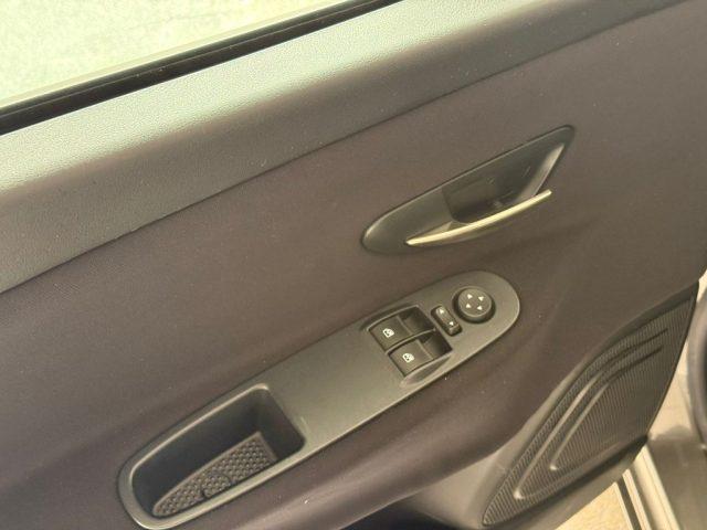 LANCIA Ypsilon 1.2 69 CV 5 porte Gold