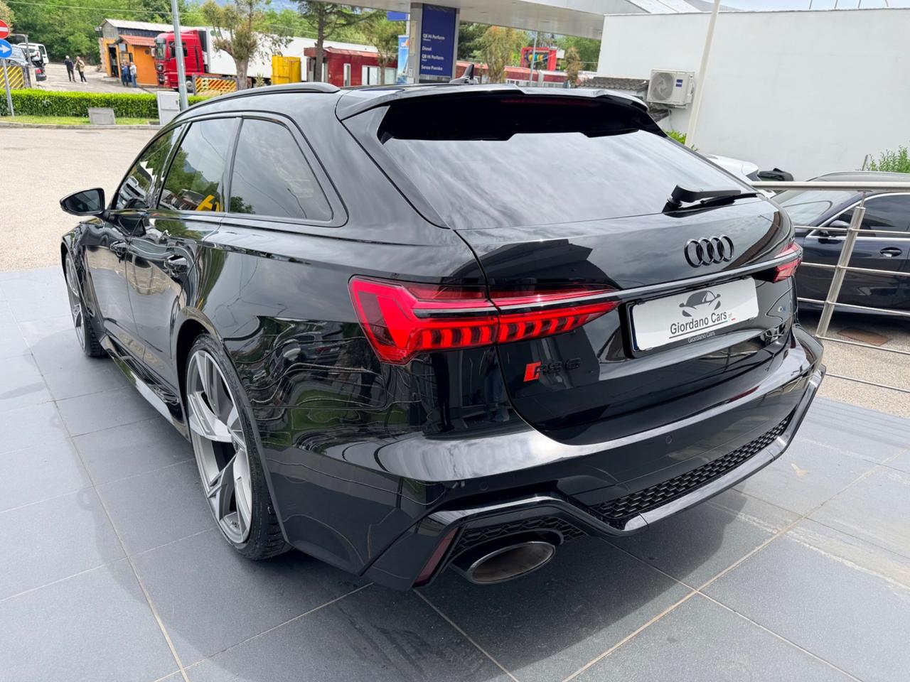 Audi RS6 RS 6 Avant 4.0 TFSI V8 quattro tiptronic Performance