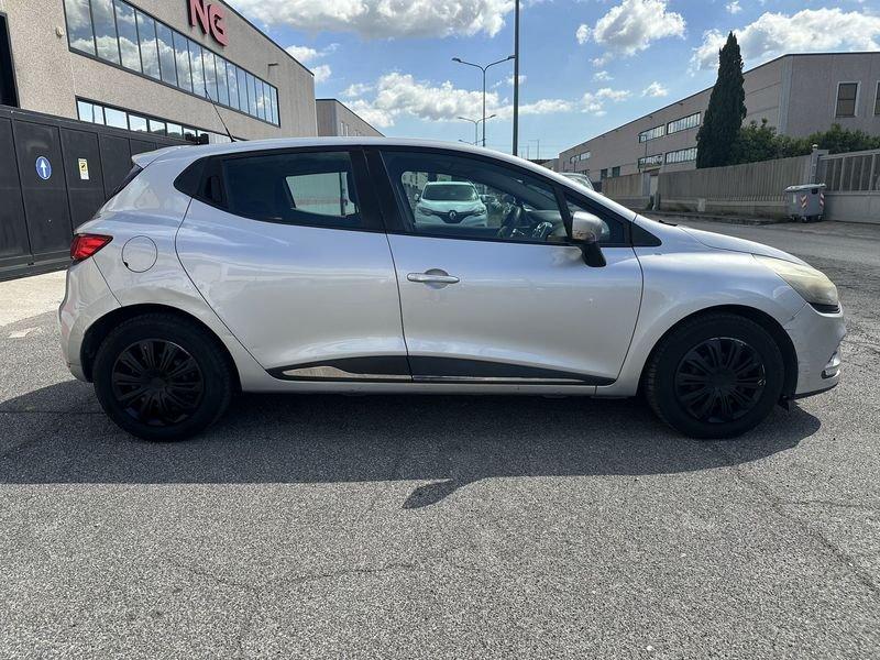 Renault Clio 1.2 16v 75cv Live