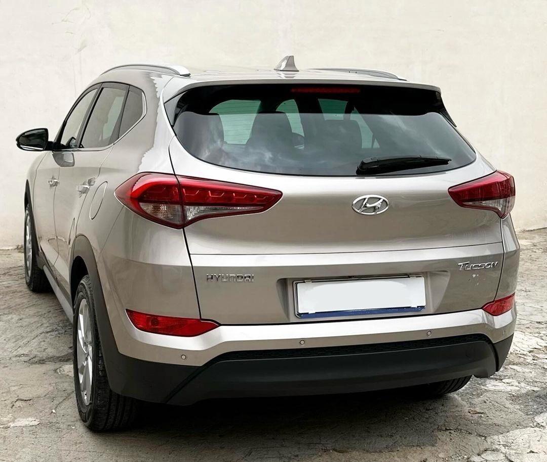 Hyundai Tucson 1.7 CRDi DCT XPossible