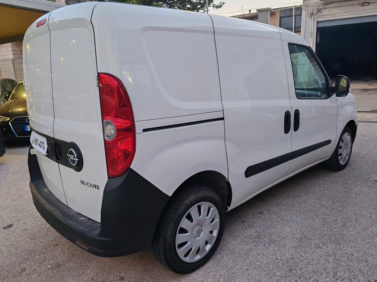 Opel COMBO 1.6 MJT 105 CV