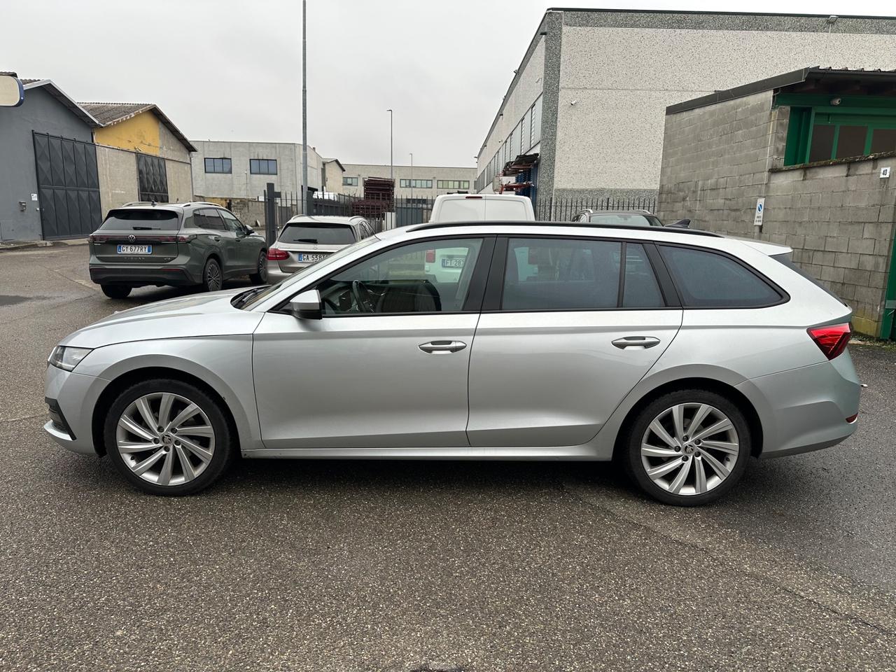 Skoda Octavia 2.0 TDI EVO SCR DSG Wagon Style