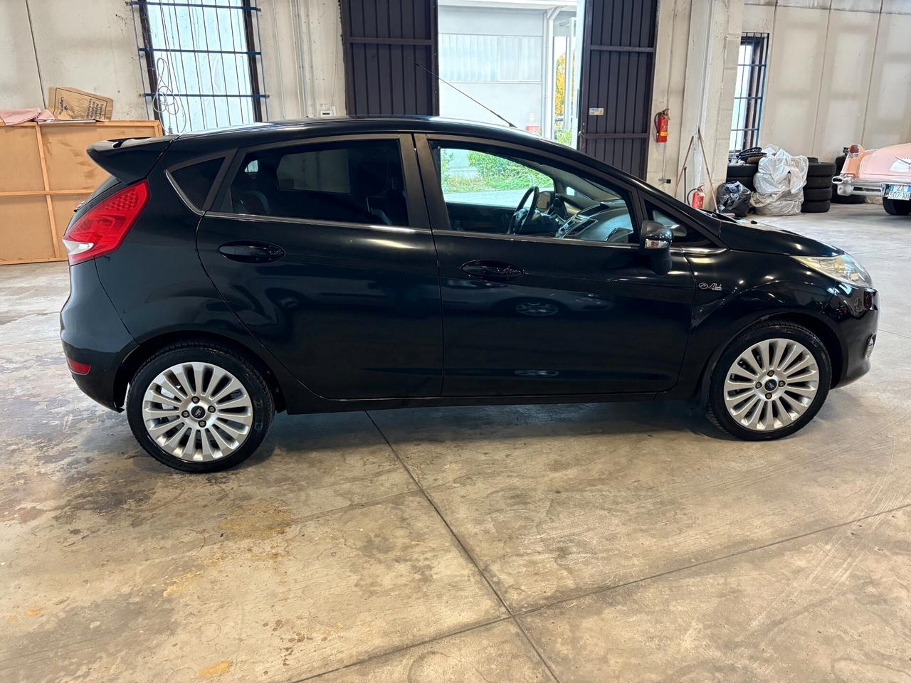 Ford Fiesta 1.4 5 porte GPL Titanium UNICO PROPRIETARIO