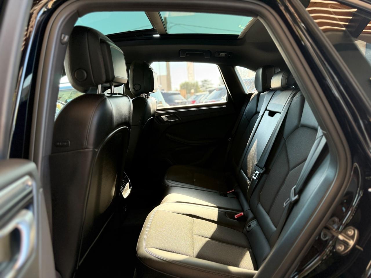 Porsche Macan 2.0 265 CV TETTO APRIBILE IVA ESPOSTA