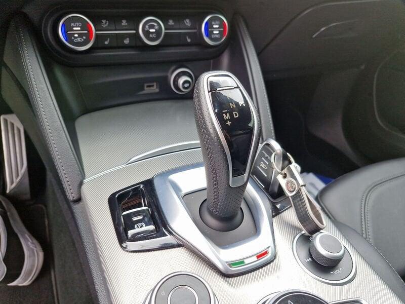 Alfa Romeo Stelvio My23 2.2 Turbo Diesel210 Cv Awd Veloce