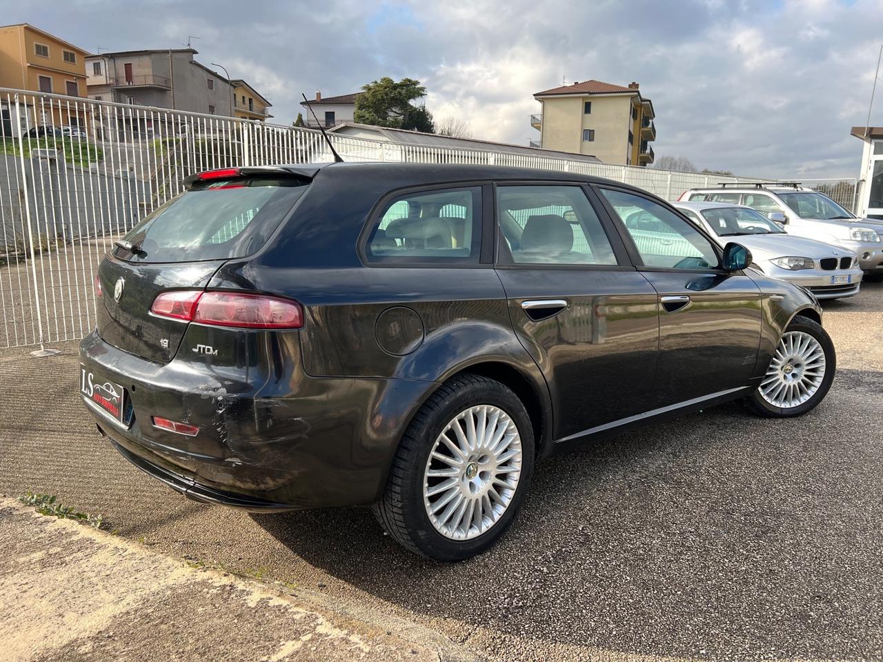 Alfa Romeo 159 1.9 JTDm Sportwagon Distinctive