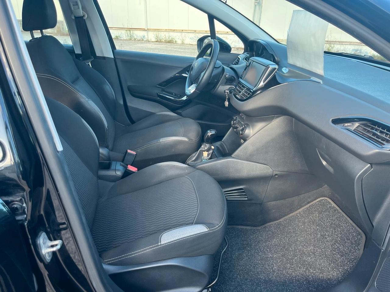 Peugeot 208 PureTech 82 5 porte Allure