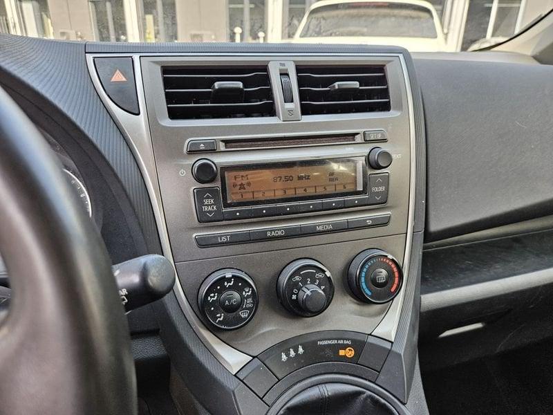 Toyota Verso-S 1.3 MT Active