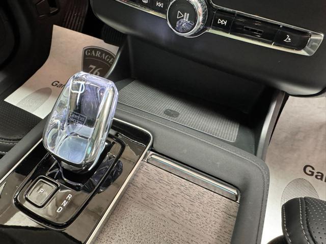 VOLVO XC90 T8 Plug-in hybrid AWD automatico 7 posti Ultra Dar