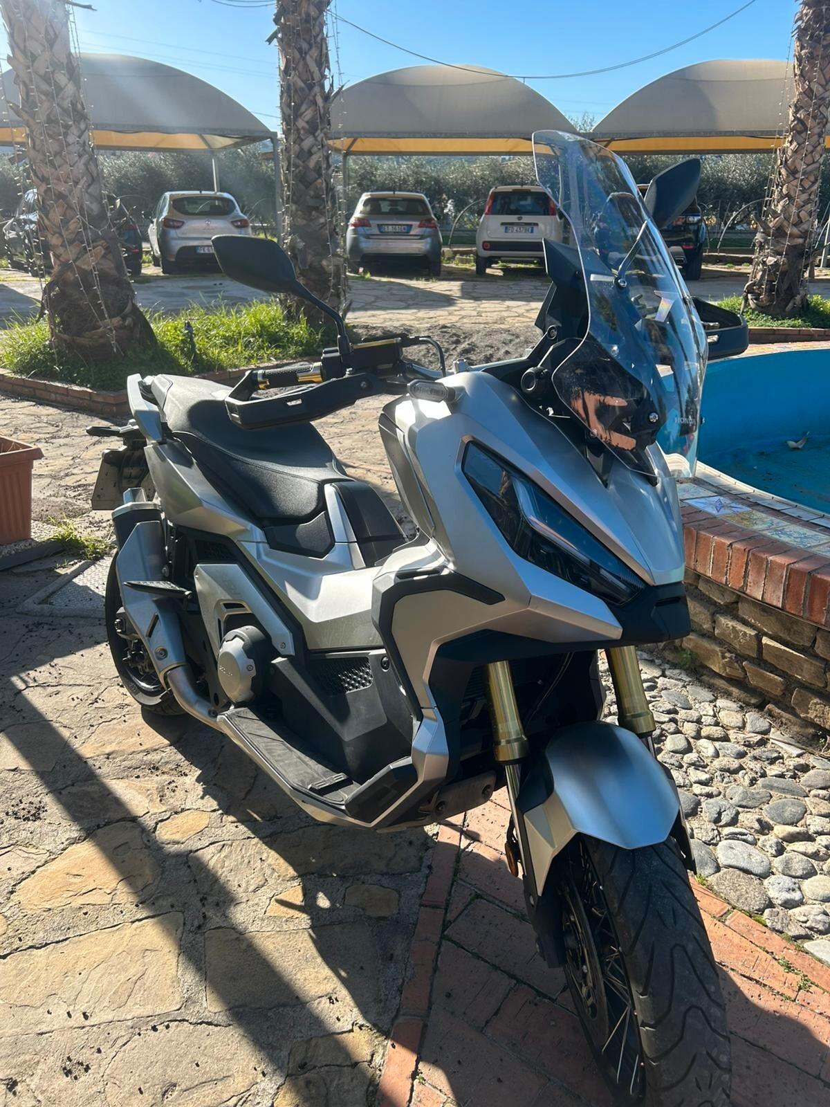 Honda xadv 750 11000km