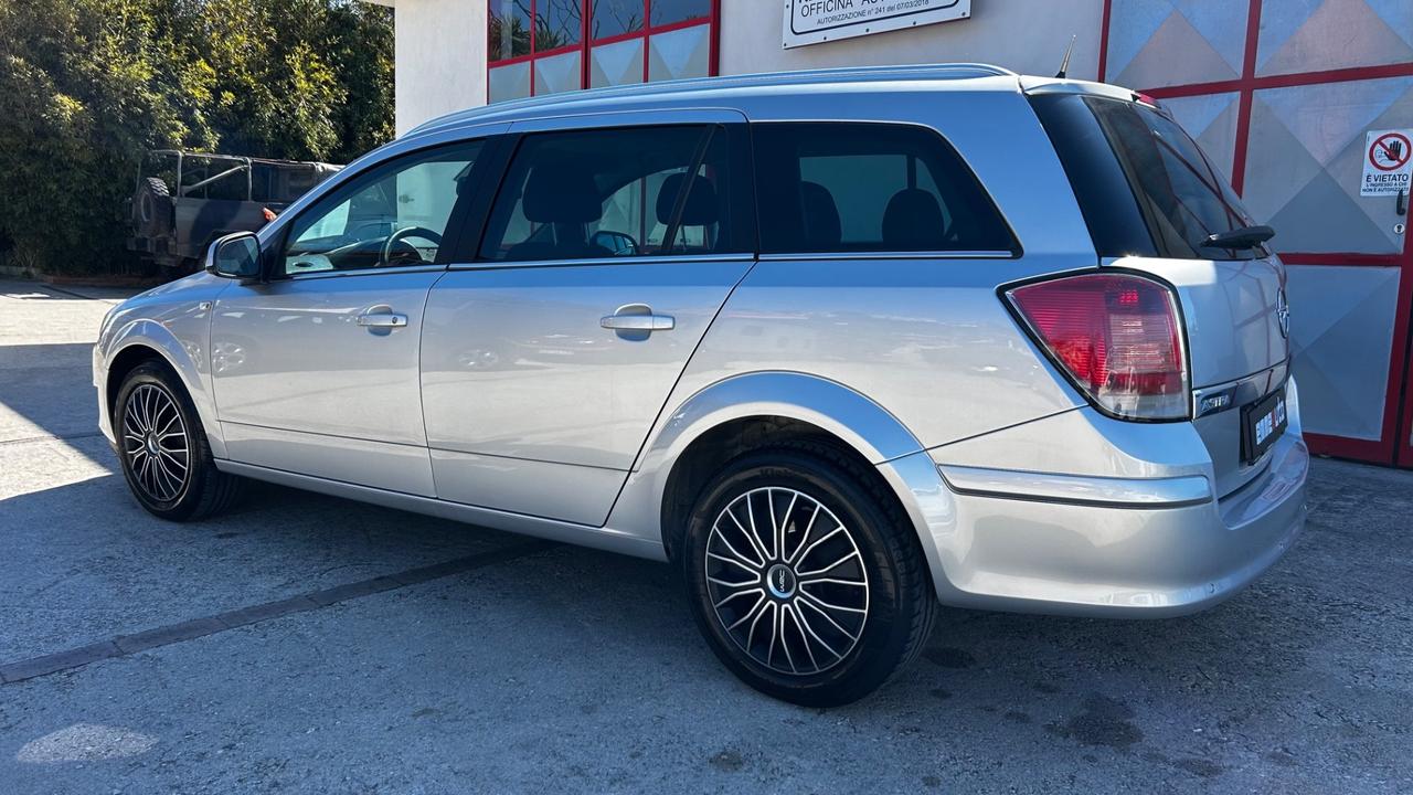 Opel Astra 1.7 CDTI 110CV Station Wagon