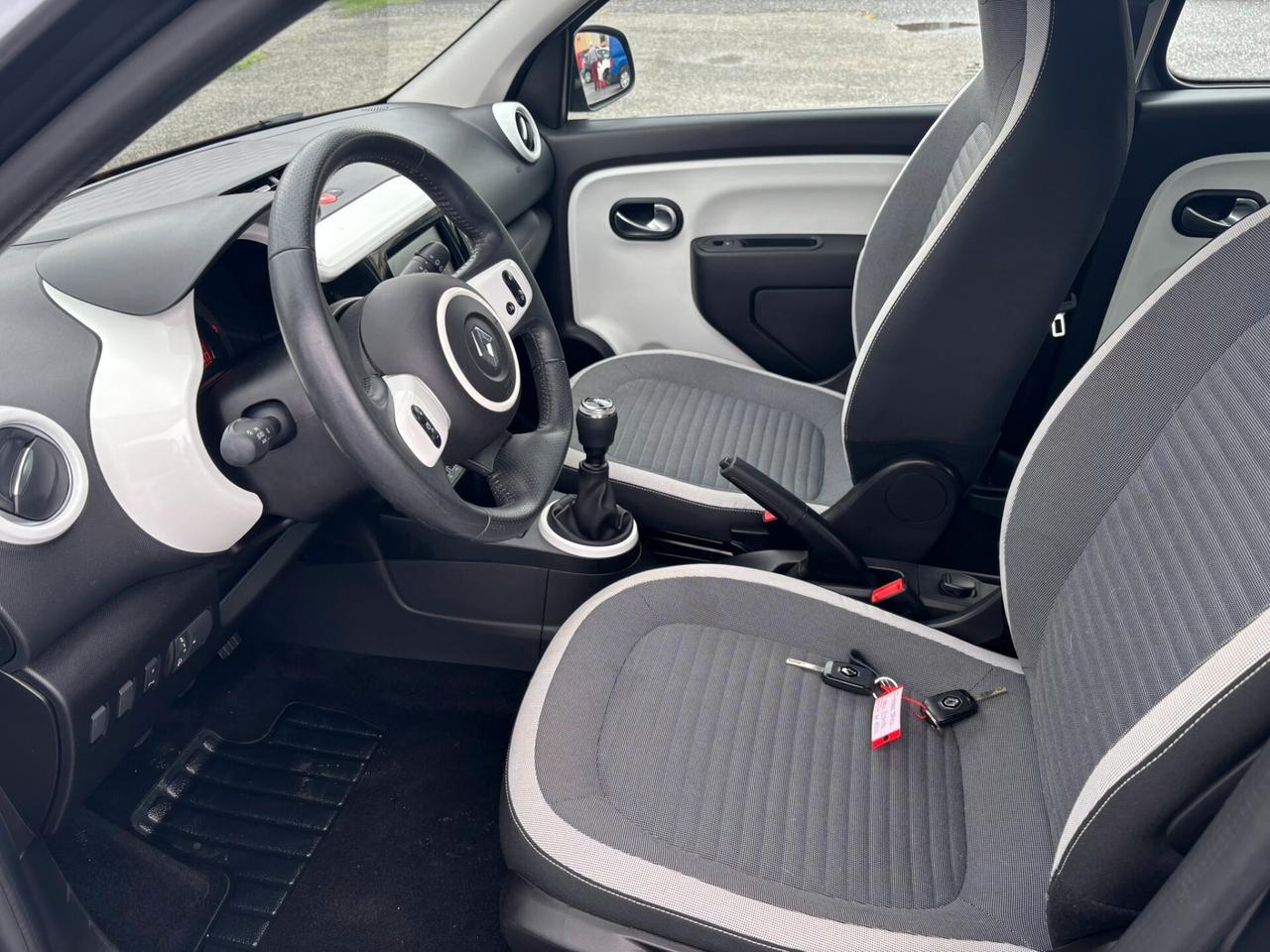 Renault Twingo SCe 65 CV Intens