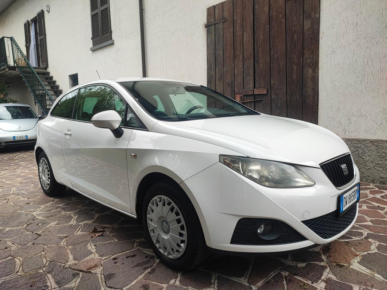 Seat Ibiza 1.4 Benz euro 4 neopatentati