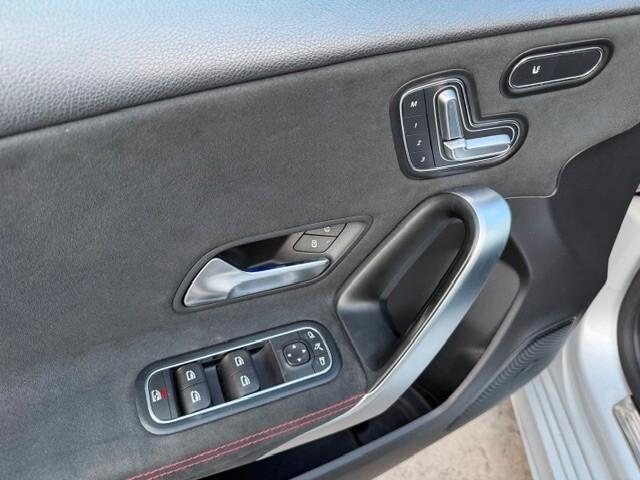 Mercedes-benz A 180 d AMG Premium