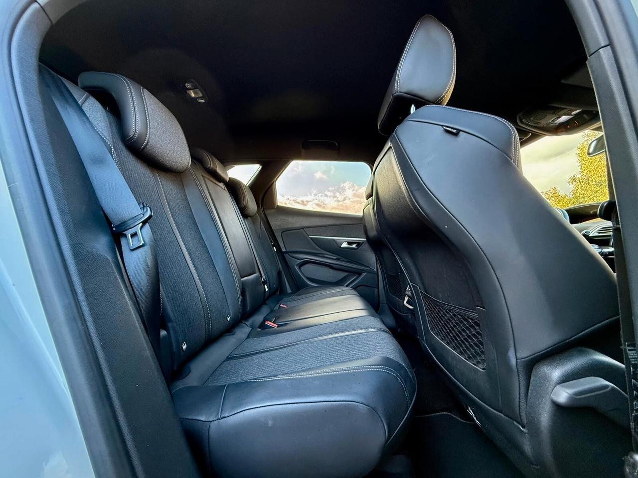 PEUGEOT 3008 BLUEHDi 120 S&S GT LINE