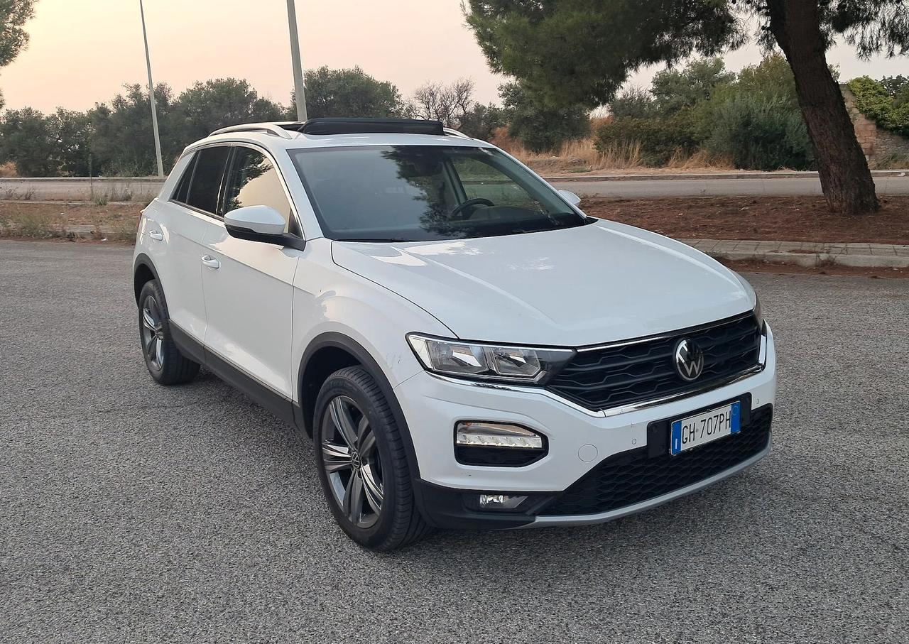 Volkswagen T-Roc 2.0 TDI SCR 150 CV DSG Business BlueMotion Technology con tetto panoramico (IVA Esp)